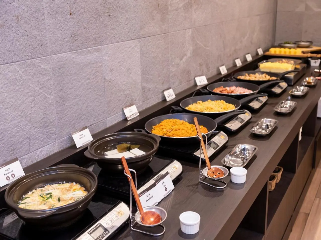 Apa Hotel Kyoto Gojo Omiya 3*,